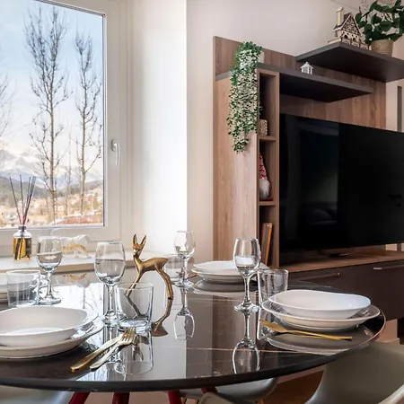 Guesthost - Dolomite Elegance - Chic Flat In San Vito Di Cadore Termine di Cadore