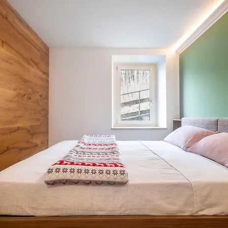 Guesthost - Dolomite Elegance - Chic Flat In San Vito Di Cadore * Termine di Cadore